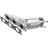 Catalytic Converter with Integrated Exhaust Manifold