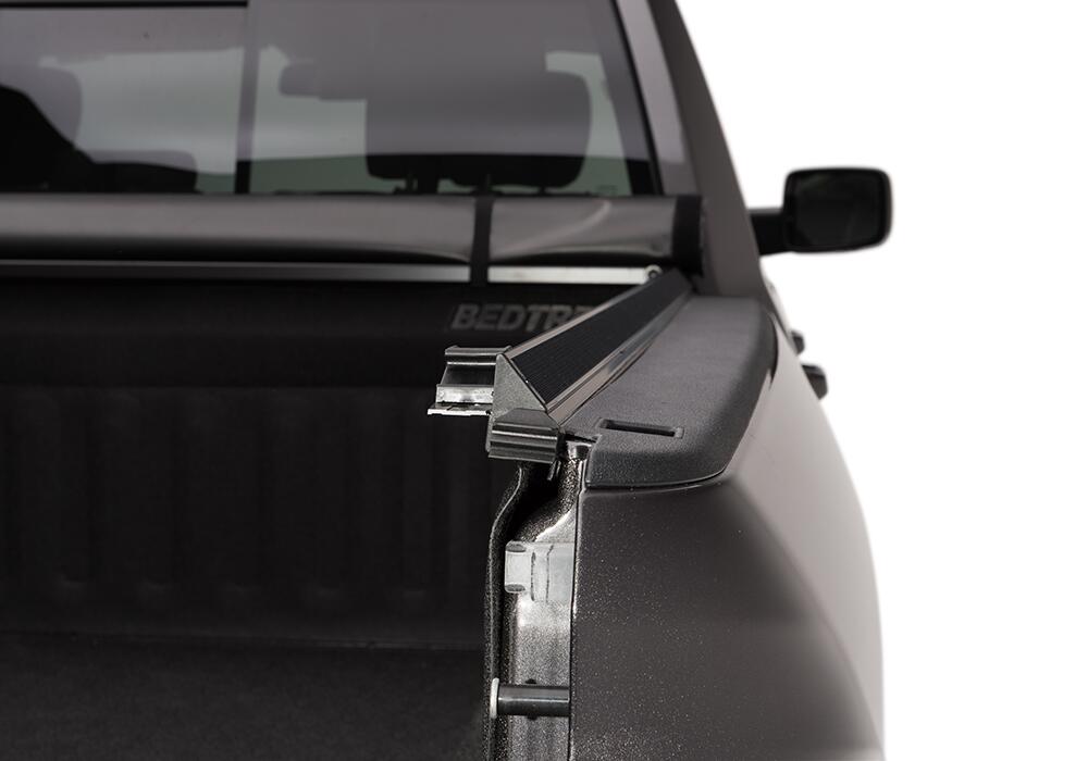 TX_Edge_17Dodge_Gray_DetailRearRail.jpg