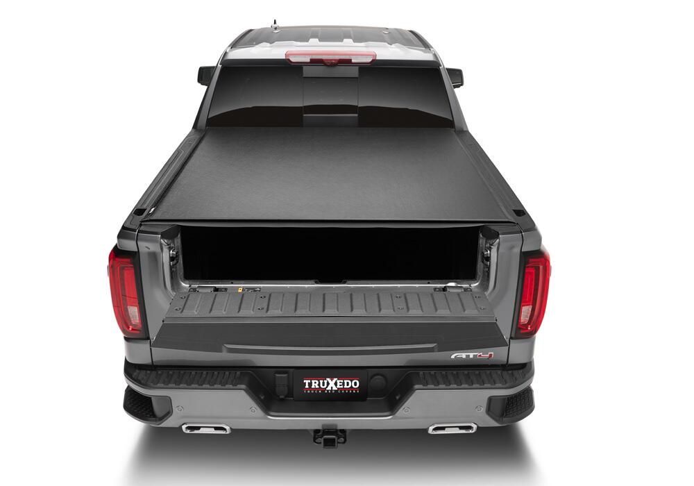 TX_LoPro_21GMC_Sierra_Rear_02Closed-TailgateOpen.jpg